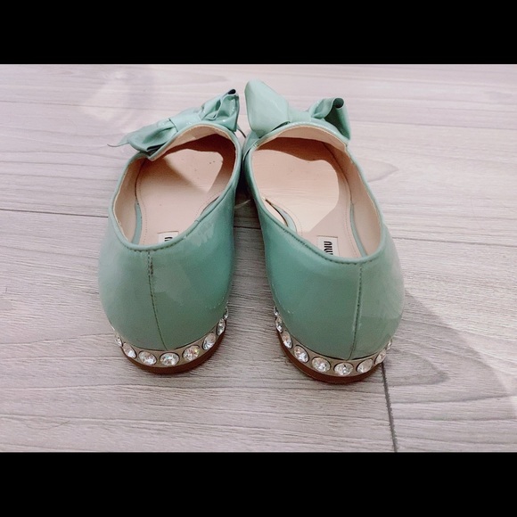 Miu Miu bow ballet shoes with crystal heel - Picture 4 of 4